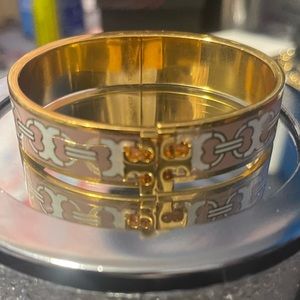 Tory Burch Kira Logo Bangle Bracelet 💯% Authentic